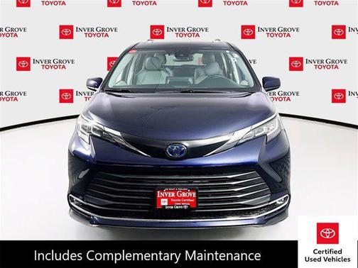 2022 Toyota Sienna XLE 7 Passenger