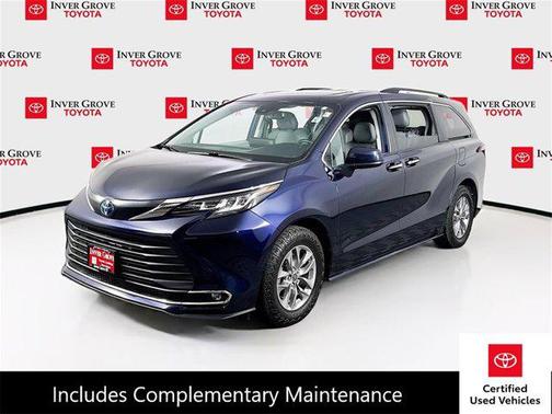 2022 Toyota Sienna XLE 7 Passenger