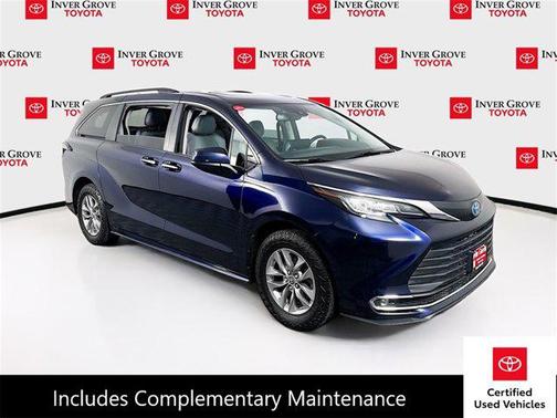 2022 Toyota Sienna XLE 7 Passenger