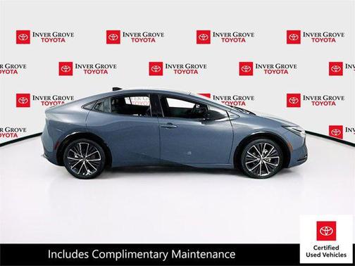 2025 Toyota Prius XLE