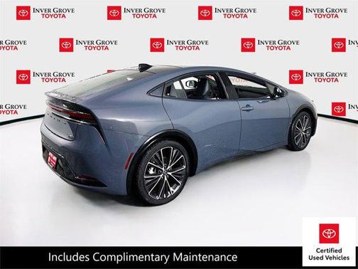 2025 Toyota Prius XLE