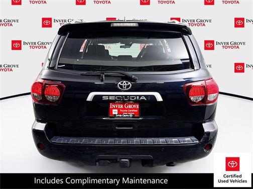 2022 Toyota Sequoia SR5