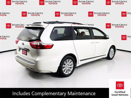 2017 Toyota Sienna Limited Premium