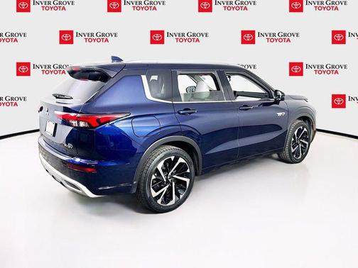 Cosmic Blue Metallic 2025 Mitsubishi Outlander PHEV SEL