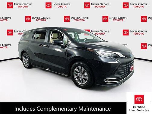 2022 Toyota Sienna XLE 7 Passenger