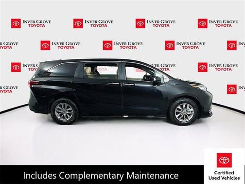 2022 Toyota Sienna XLE 7 Passenger
