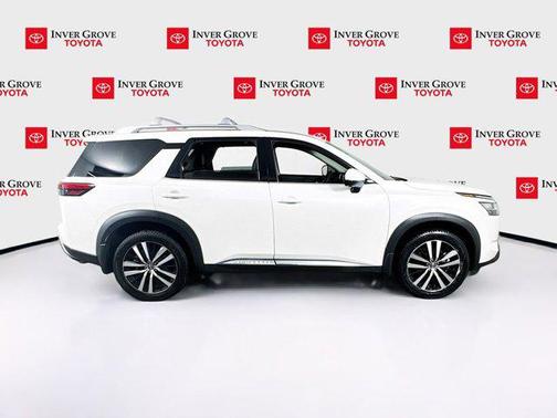 2024 Nissan Pathfinder Platinum 4WD