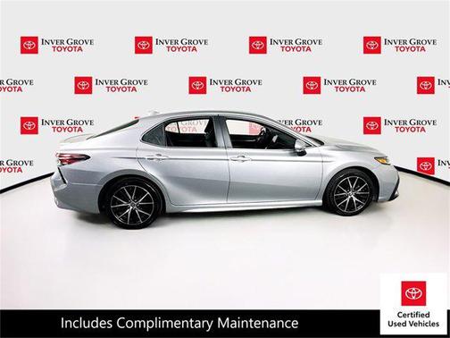 2024 Toyota Camry SE
