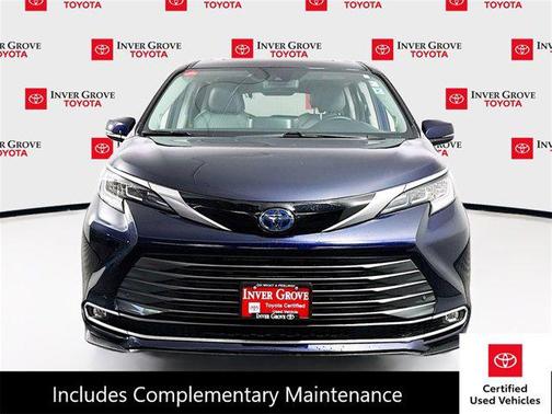 2023 Toyota Sienna Limited 7-Passenger