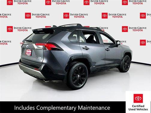 2022 Toyota RAV4 Hybrid SE