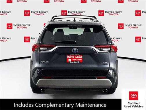 2022 Toyota RAV4 Hybrid SE