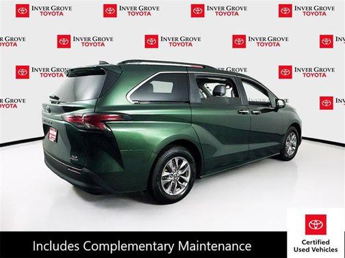 2022 Toyota Sienna XLE 7 Passenger