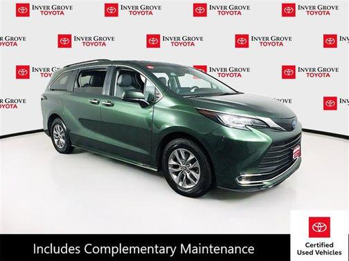 2022 Toyota Sienna XLE 7 Passenger