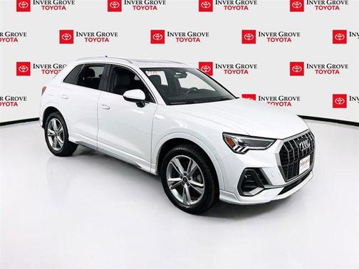 2022 Audi Q3 45 S line Premium Plus