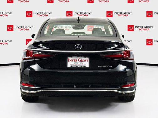 2019 Lexus ES 300h Base