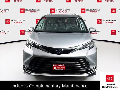 2023 Toyota Sienna XLE