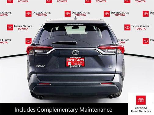 2022 Toyota RAV4 LE