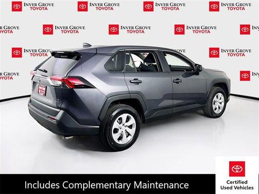 2022 Toyota RAV4 LE