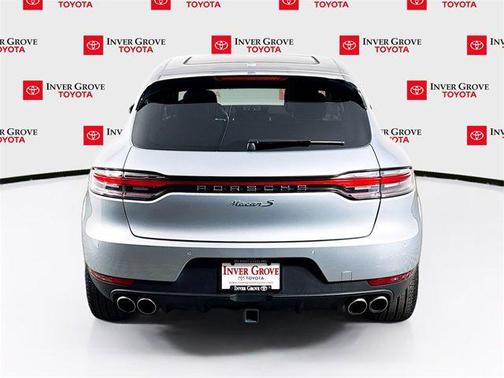 2021 Porsche Macan Base