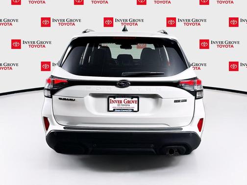 Crystal White Pearl 2025 Subaru Forester Hybrid Touring