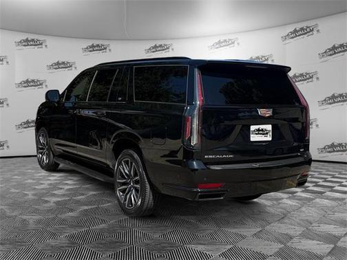 2022 Cadillac Escalade ESV Sport