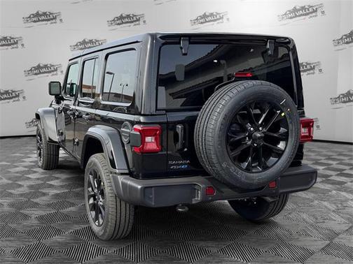 2025 Jeep Wrangler 4xe Sahara
