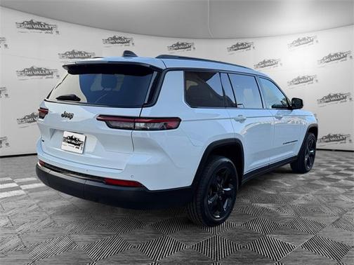 2022 Jeep Grand Cherokee L Altitude