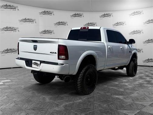 2018 RAM 2500 Laramie Crew Cab 4x4 6'4' Box