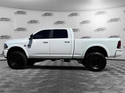 2018 RAM 2500 Laramie Crew Cab 4x4 6'4' Box