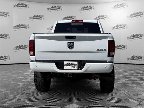 2018 RAM 2500 Laramie Crew Cab 4x4 6'4' Box