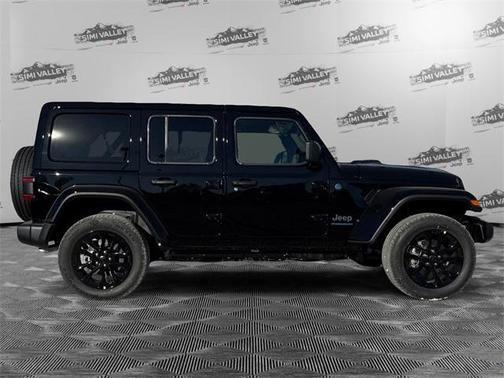 2025 Jeep Wrangler 4xe Sahara