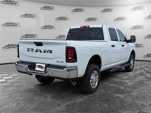 2025 RAM 2500 Tradesman Crew Cab 4x4 6'4' Box