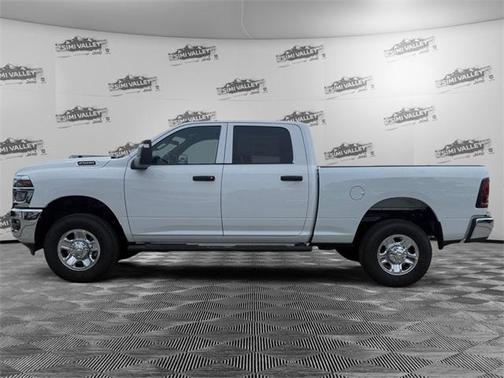 2025 RAM 2500 Tradesman Crew Cab 4x4 6'4' Box