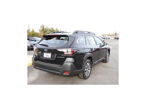 2025 Subaru Outback Base