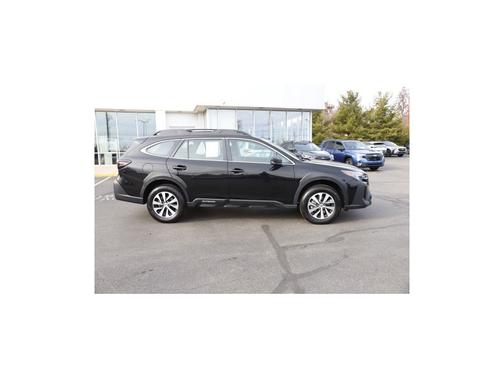 2025 Subaru Outback Base