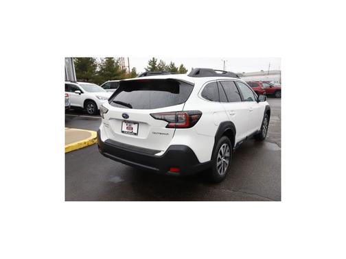 Crystal White Pearl 2025 Subaru Outback Premium