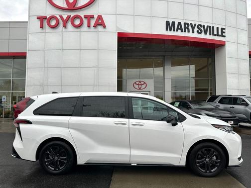 2025 Toyota Sienna XSE 7 Passenger