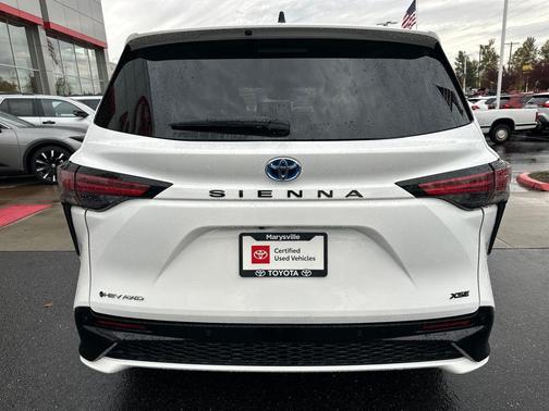 2025 Toyota Sienna XSE 7 Passenger