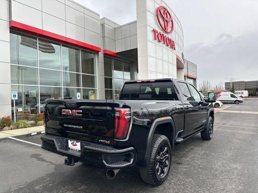 2025 GMC Sierra 3500 AT4