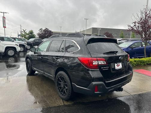 Crystal Black Silica 2019 Subaru Outback 2.5i Limited
