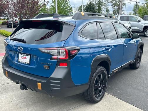 Geyser Blue 2024 Subaru Outback Wilderness