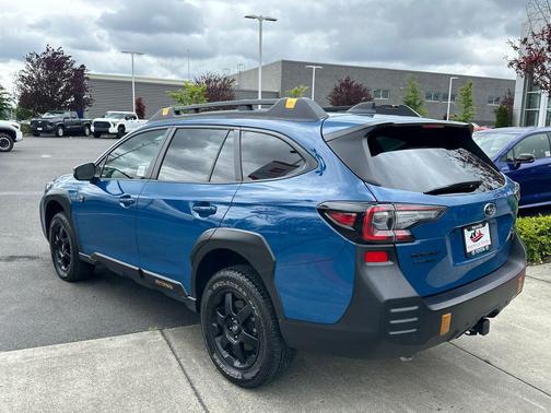 Geyser Blue 2024 Subaru Outback Wilderness