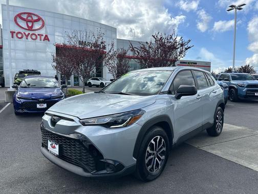 Sonic Silver 2025 Toyota Corolla Hybrid L
