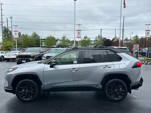 2025 Toyota RAV4 Hybrid SE
