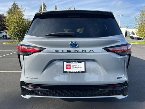 2025 Toyota Sienna XSE 7 Passenger