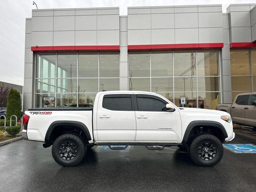 2018 Toyota Tacoma TRD Off-Road