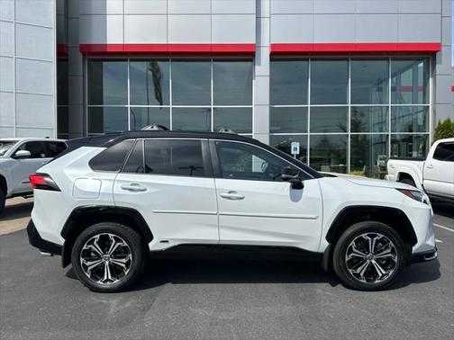 2025 Toyota RAV4 Hybrid SE