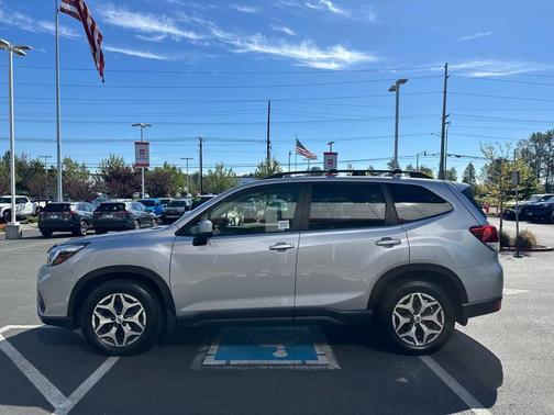 2021 Subaru Forester Premium