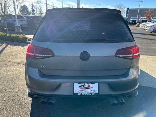 2016 Volkswagen Golf R 2.0T DSG