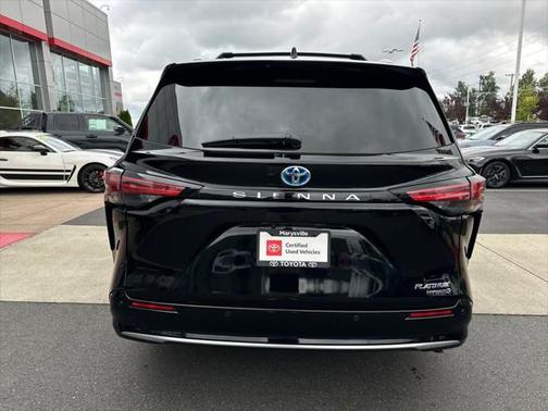 2023 Toyota Sienna Platinum 7 Passenger